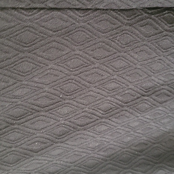 SC&CO Black capris - Picture 2 of 6